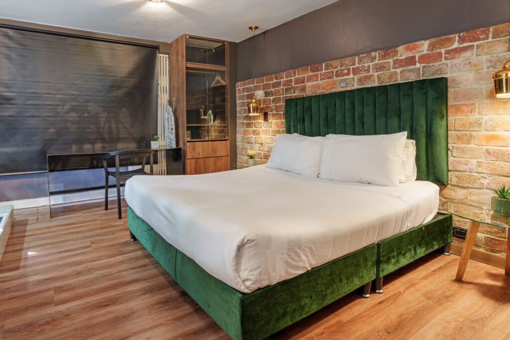 lleras-vibex-mystic-apartment-102-hotel-el-poblado-medellin-004