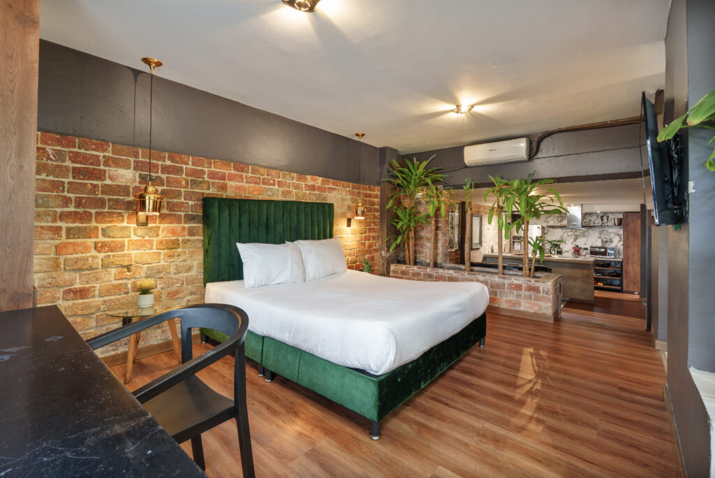 lleras-vibex-mystic-apartment-102-hotel-el-poblado-medellin-009