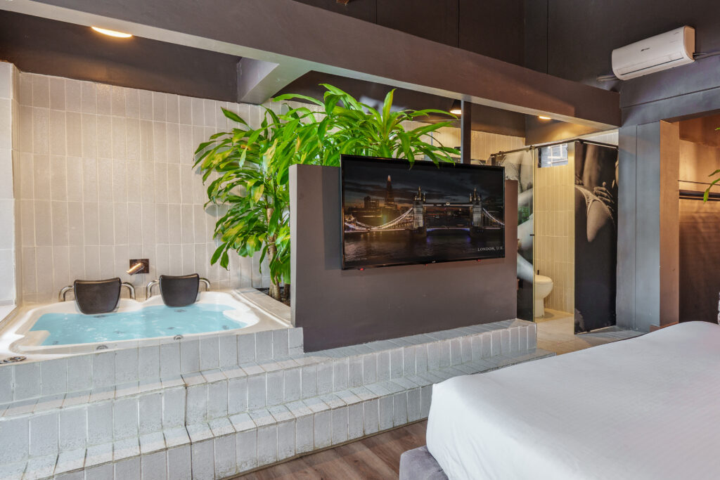 lleras-vibex-mystic-apartment-102-hotel-el-poblado-medellin-017