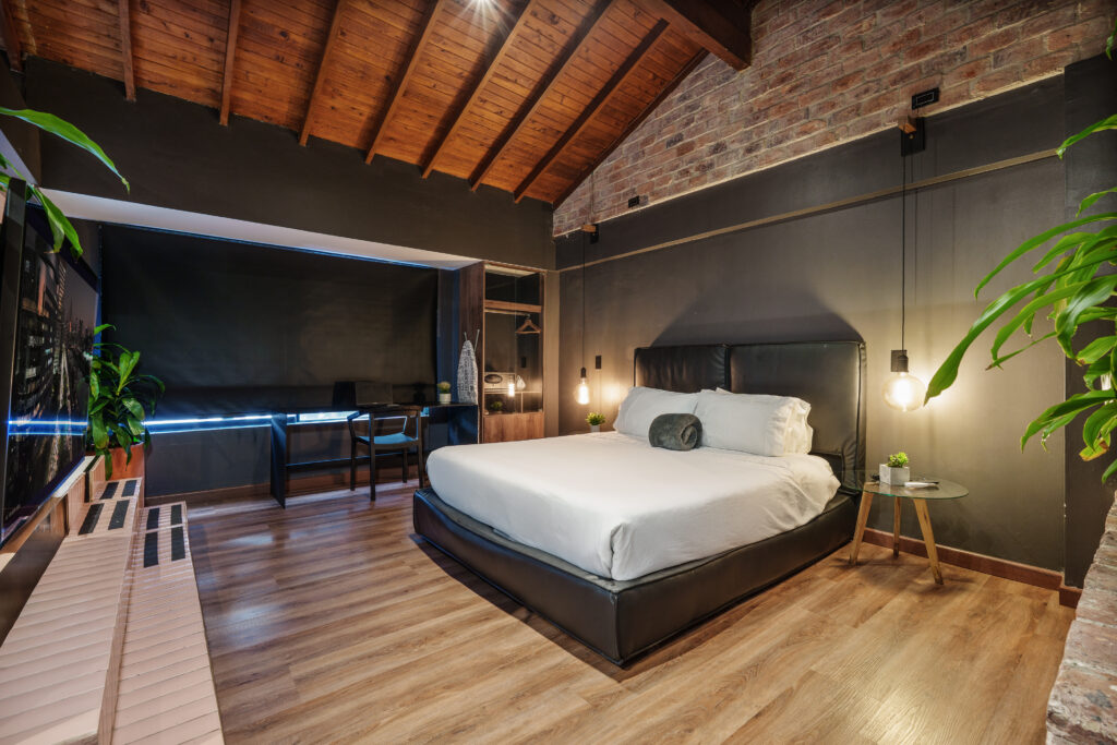 lleras-vibex-mystic-apartment-202-hotel-el-poblado-medellin-004