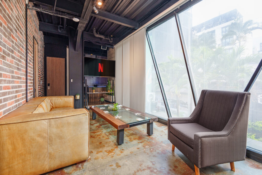 lleras-vibex-one-million-apartment-hotel-el-poblado-medellin-005