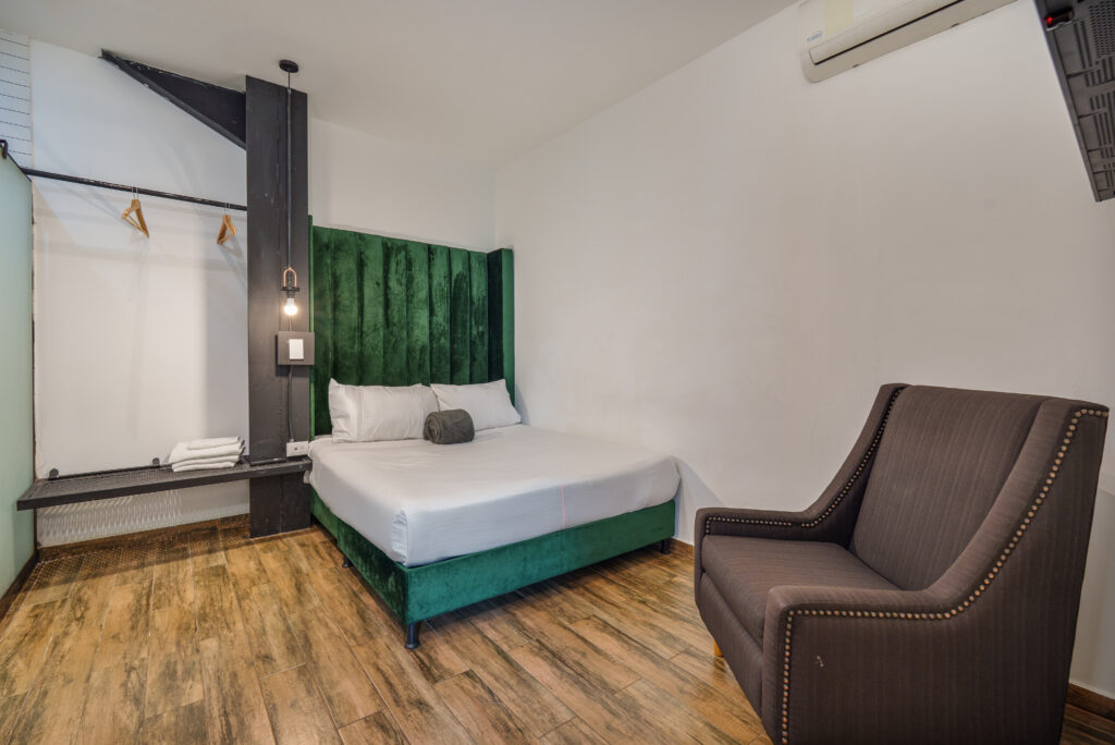 lleras-vibex-one-million-apartment-hotel-el-poblado-medellin-013