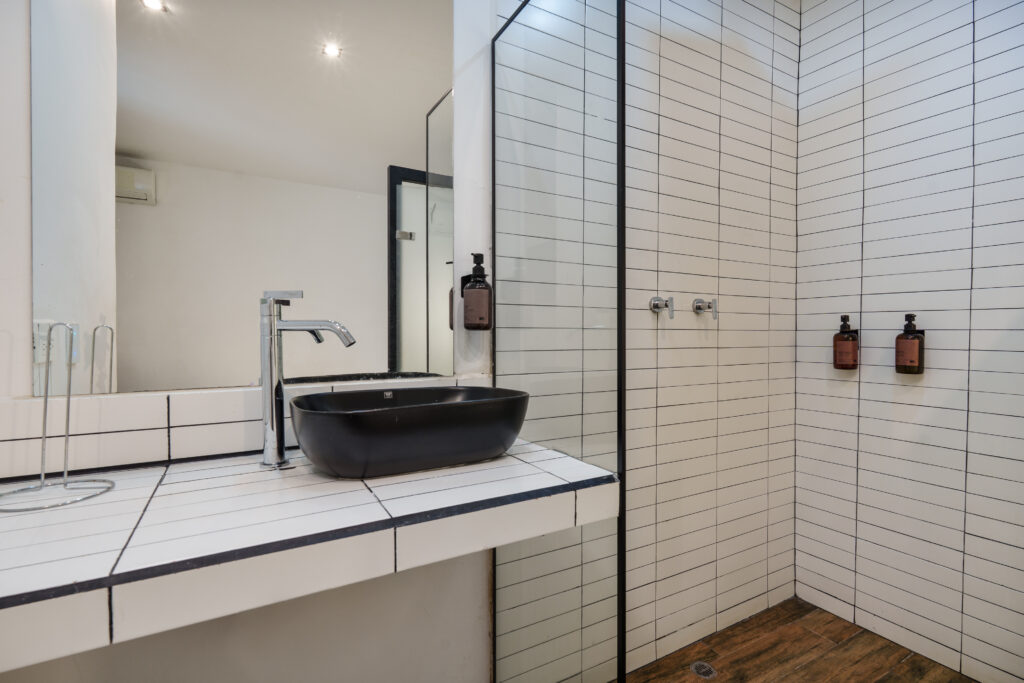 lleras-vibex-one-million-apartment-hotel-el-poblado-medellin-015