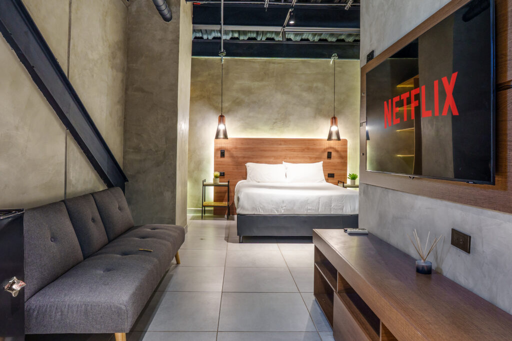 lleras-vibex-room-403-hotel-el-poblado-medellin-003