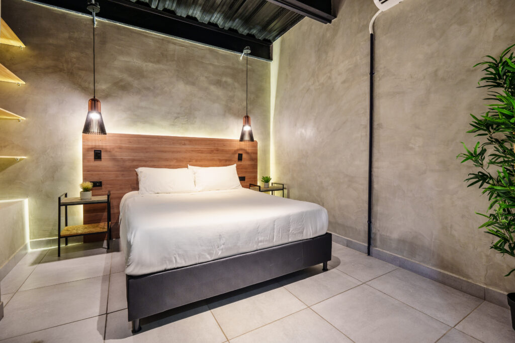 lleras-vibex-room-403-hotel-el-poblado-medellin-005