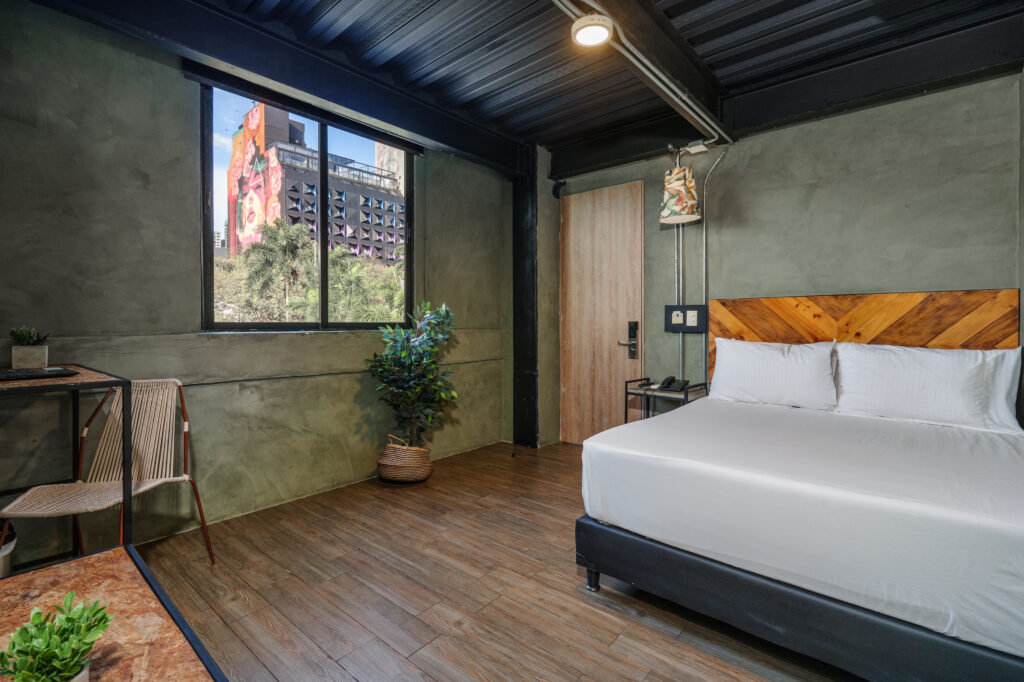 lleras-vibex-room-501-hotel-el-poblado-medellin-002