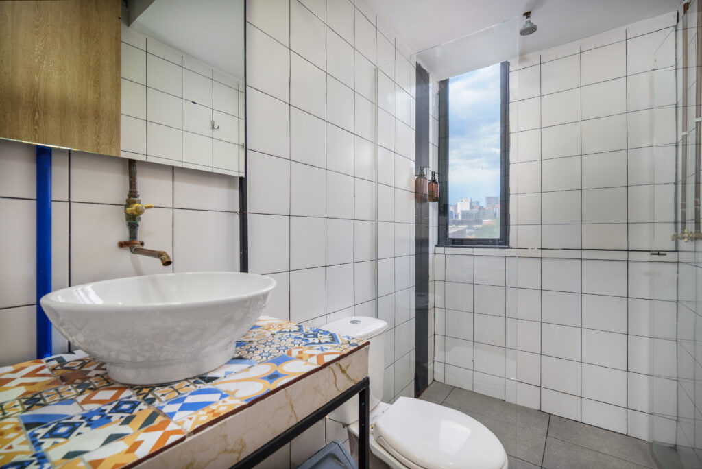 lleras-vibex-room-501-hotel-el-poblado-medellin-005