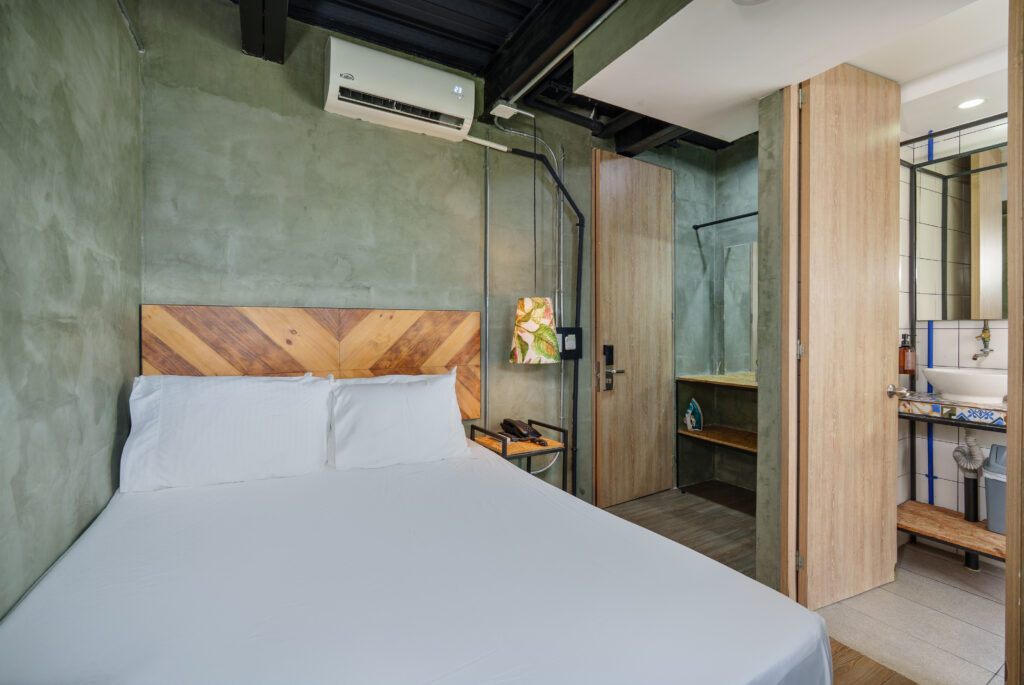 lleras-vibex-room-504-hotel-el-poblado-medellin-002