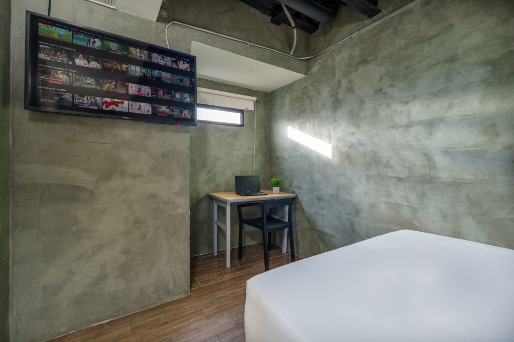 lleras-vibex-room-504-hotel-el-poblado-medellin-003