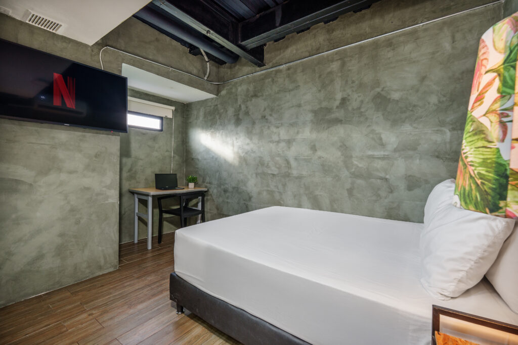 lleras-vibex-room-504-hotel-el-poblado-medellin-005