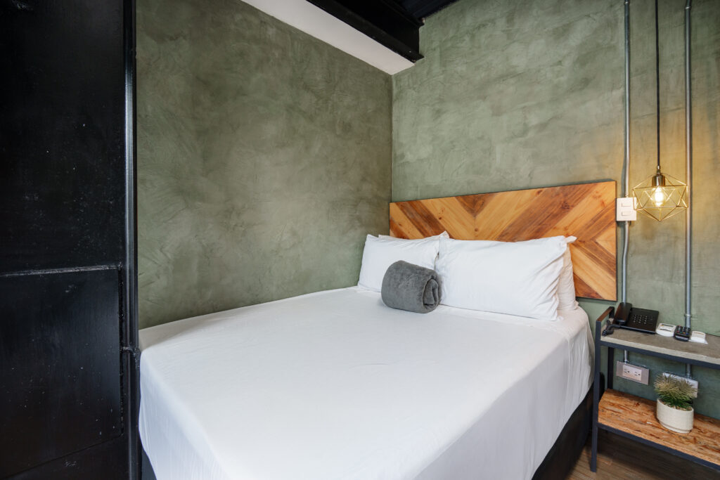 lleras-vibex-room-506-hotel-el-poblado-medellin-007